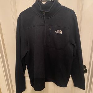Men’s NorthFace pullover. Size medium